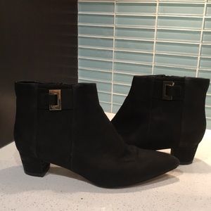 Super cute Nine West black suede pointy-toe boots.